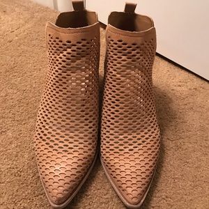 Dolce Vita Bianca Booties- only worn twice!